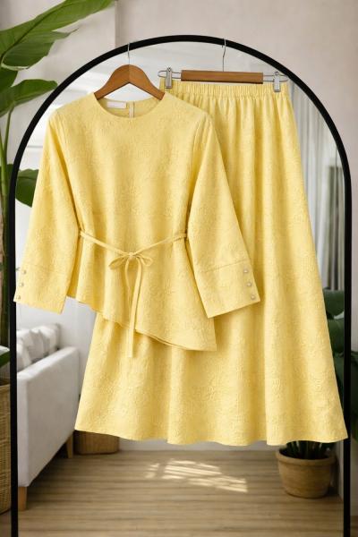 Asimetrik kesim Kuşaklı Etekli Takım Sarı UMS50350