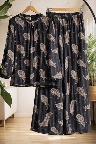 Astarlı desenli şifon  Takım Siyah HT8097