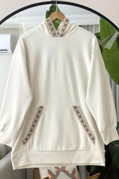 Kapşonlu cepli Nakış işlemeli Tunik Ekru TCN40124