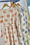 Keten kumaş kuşaklı elbise turuncu desenli  HBS1582