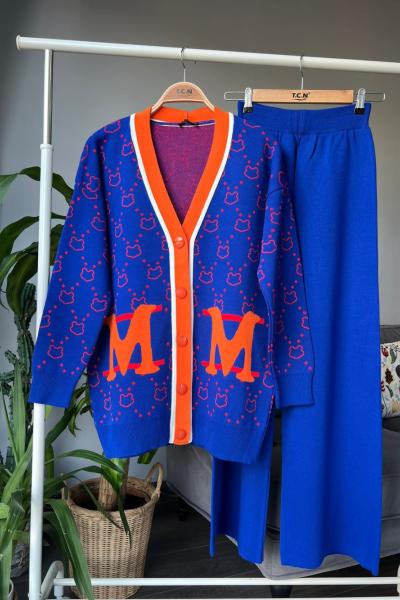 M yazılı hırkalı Triko takım Saks-turuncu TCN4010