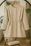 Metal düğmeli belkısmı büzgü lastikli Tunik Bej BK9528