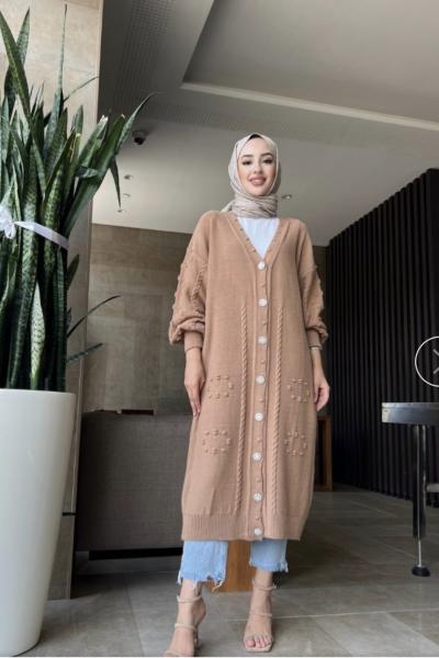 Taşlı düğmeli kabartmalı Hırka  camel  TCN4051