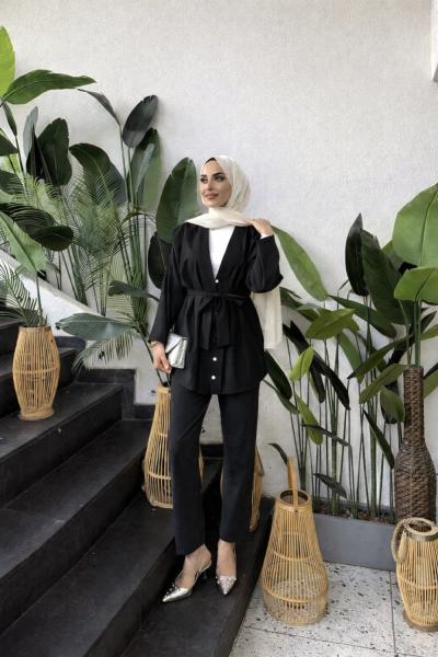 V yaka kaplama düğmeli Takım siyah YR30537