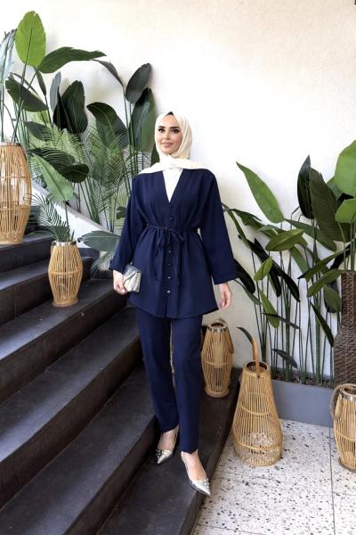 V yaka kaplama düğmeli Takım lacivert YR30537