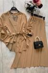 Volanlı bel bağlamalı bluz-kiloş etek takım  camel  UMS1543