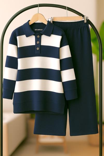 Yaka düğmeli Geniş  çizgili Triko Takım Lacivert TCN40135