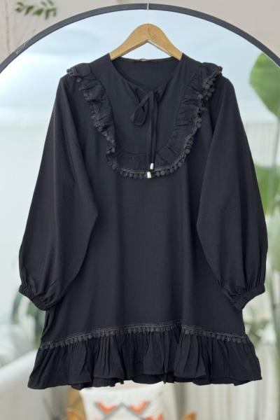 Yaka ve etek ucu fırfırlı dantel Detaylı tunik Siyah  TCN40101